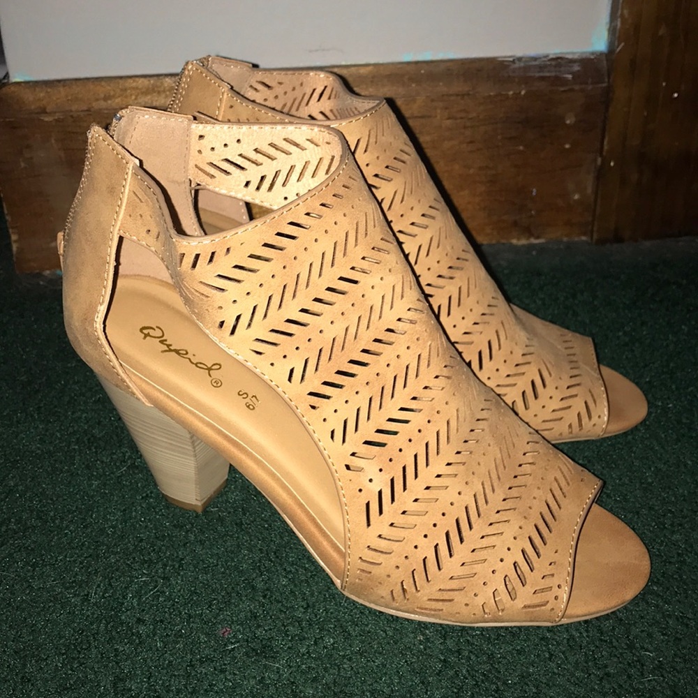 Brown heel shoes